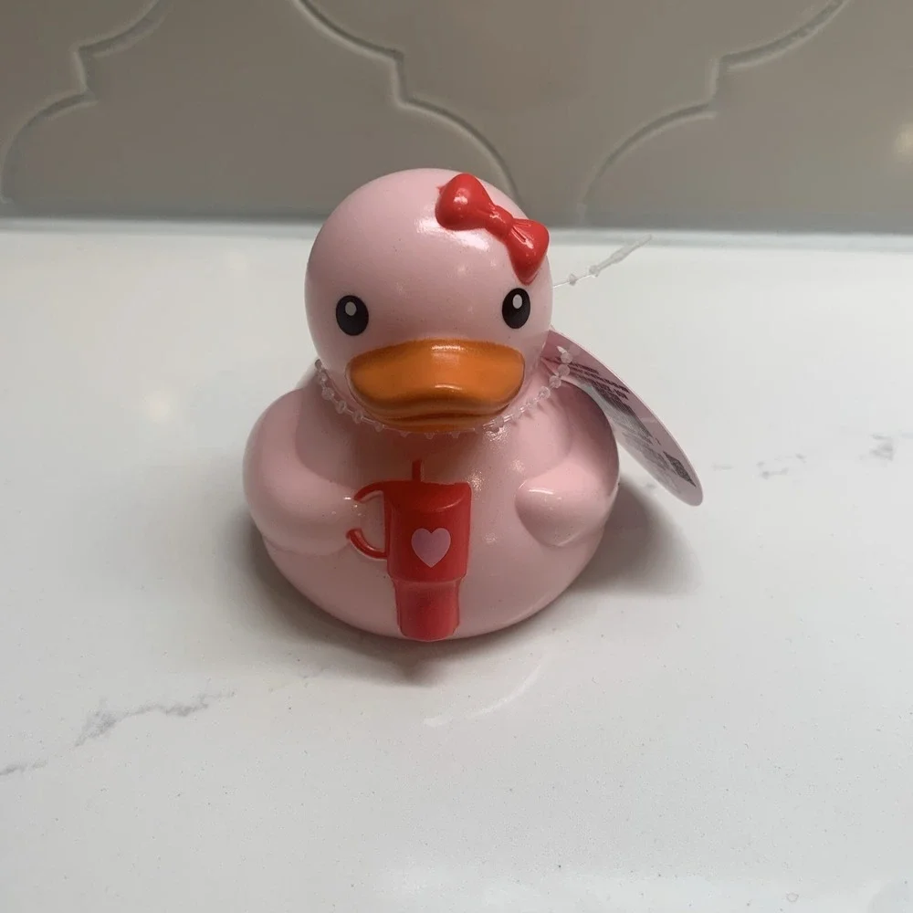 Target Bullseye Valentine's Day Set Of 4 Rubber Ducks Multi Color
